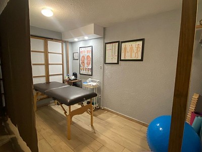 Cubículo de rehabilitación física adaptado y adecuado a todos los pacientes